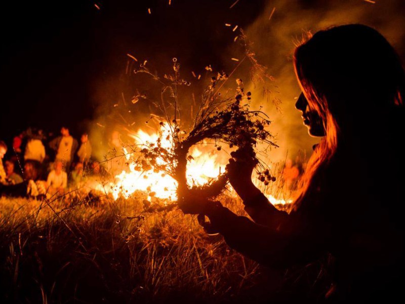 Solstice – La nuit où l’Europe brûle&nbsp;encore